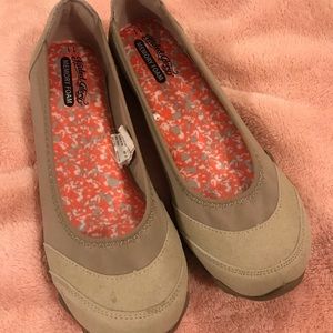 New Faded Glory Woman’s Size 11 Shoes